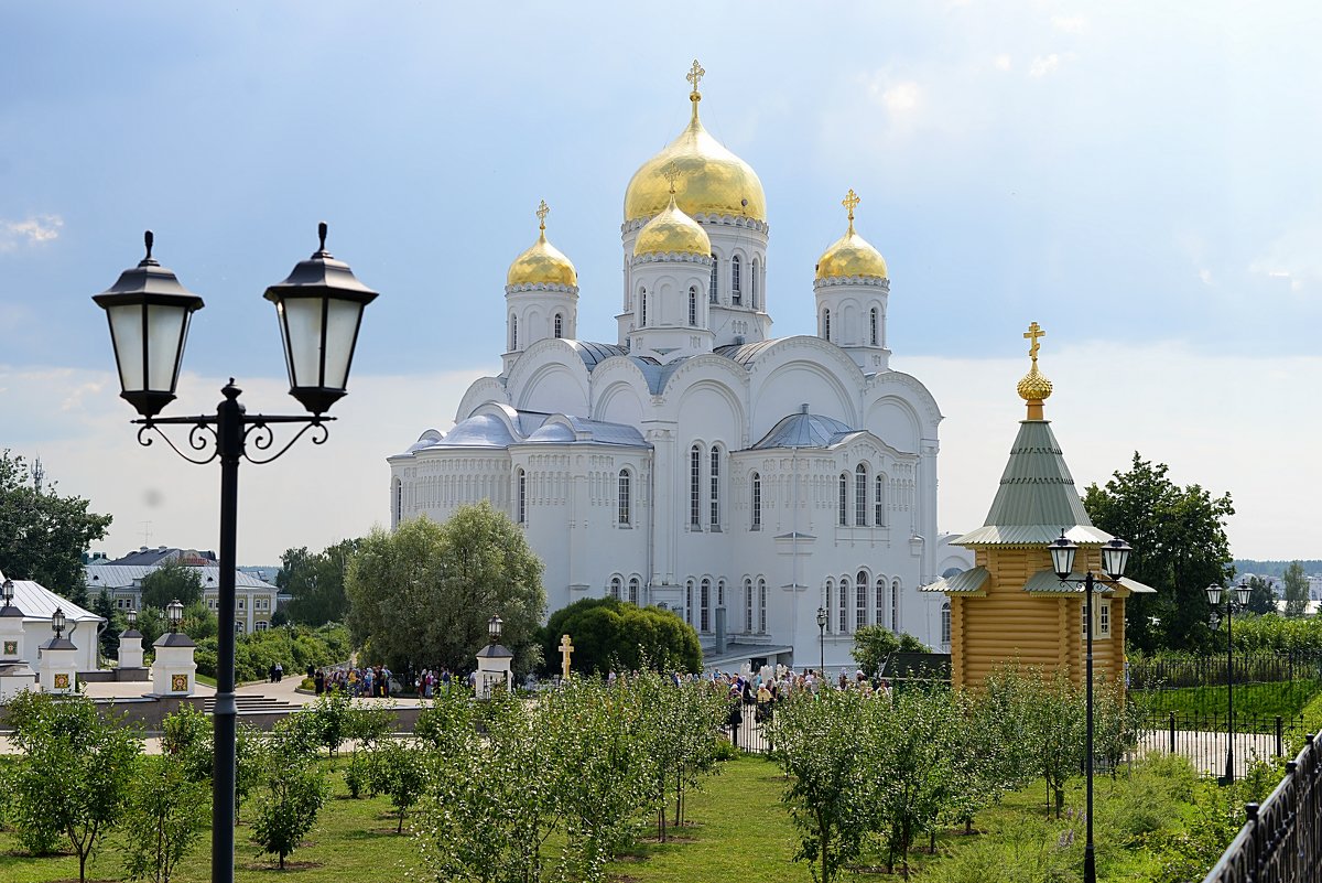 Дивеевский женский монастырь - Виктор Орехов