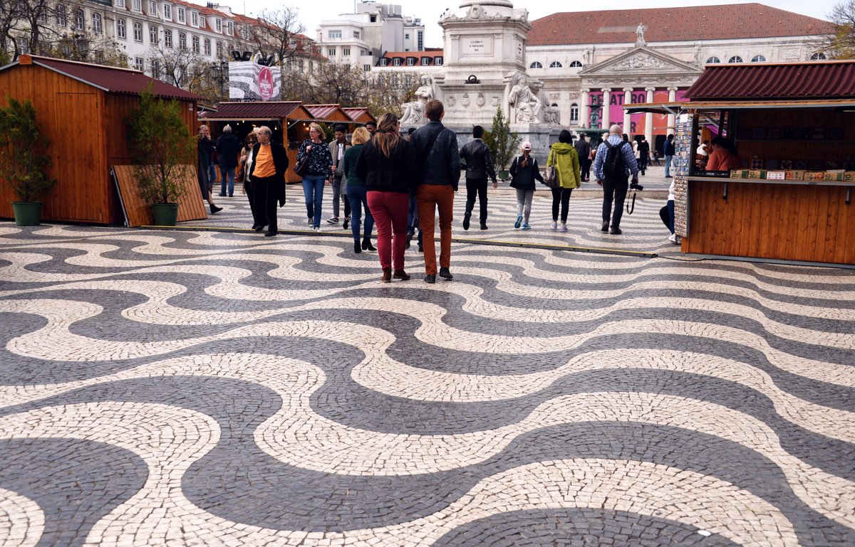 Площадь Россиу в Лиссабоне, Португалия - Генрих 
