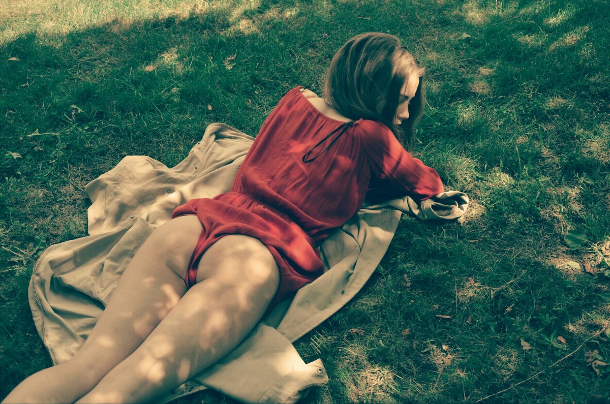 Youn Summer Popass. Lolita On The Green Grass - Михаил Андреев