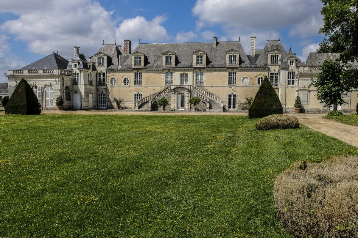 Замок Ла Лори (Chateau de La Lorie) - Георгий А