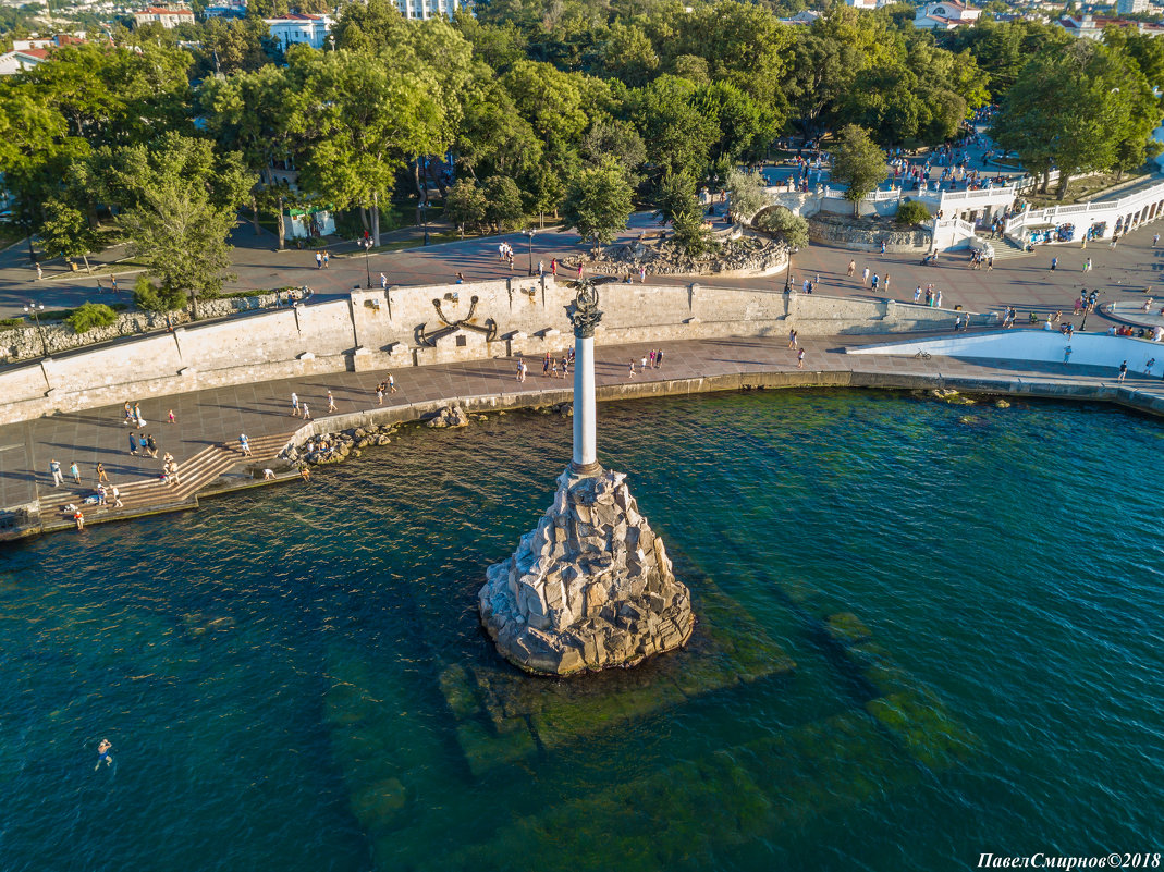 Памятник затопленным кораблям. Севастополь. - Павел © Смирнов