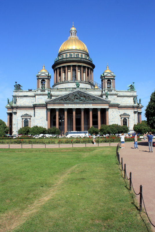 САНКТ-ПЕТЕРБУРГ, АВГУСТ - Николай Гренков