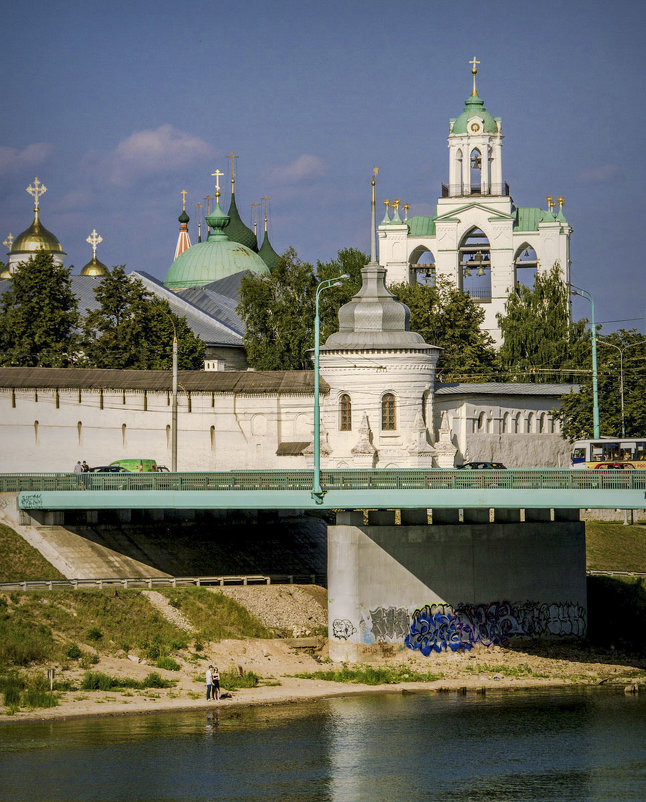 Вид на купола храмов Спасо-Преображенского монастыря - Юрий Велицкий