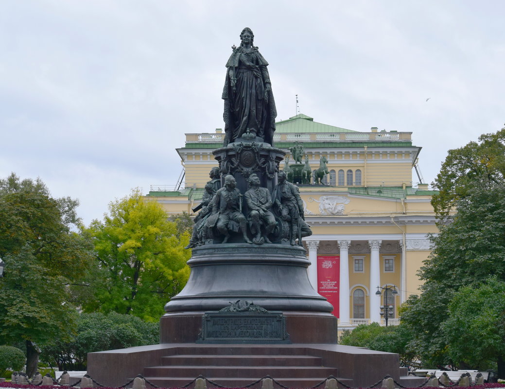 Памятник Екатерине II в Санкт-Петербурге - Galina Leskova
