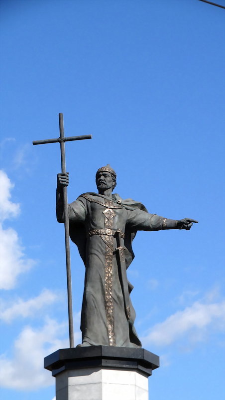 Памятник великому  киевскому  князю Владимиру ( г. Кр. Рог) - Владимир Бровко