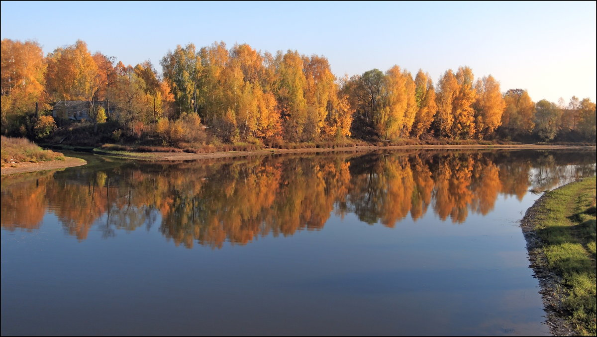 Недавняя красота погожей октябрьской поры, на реке Ить, возле Ярославля - Николай Белавин