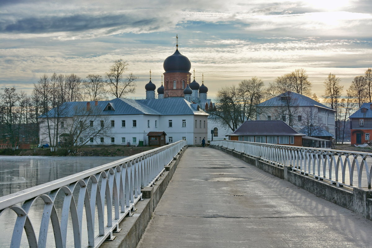 Покровский храм пустынь