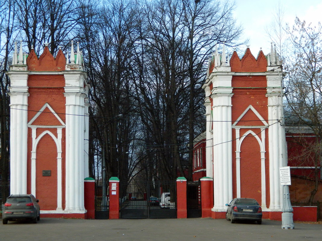 Въездные ворота в усадьбу Михалково - Алла Захарова