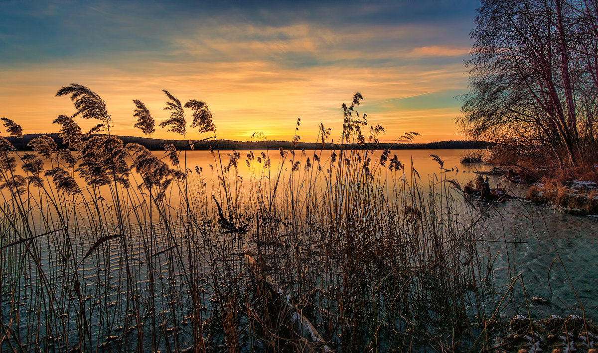 Рассвет на озере - vladimir Bormotov
