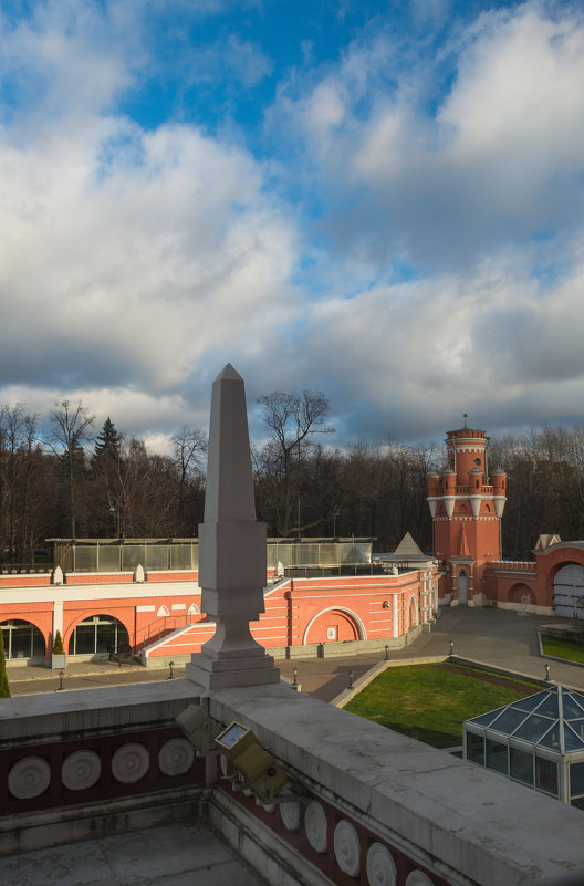 Петровский путевой дворец, вид со второго этажа - Владимир Брагилевский