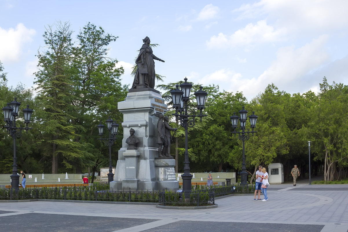 Памятник Екатерине II в Симферополе. - Анатолий Грачев
