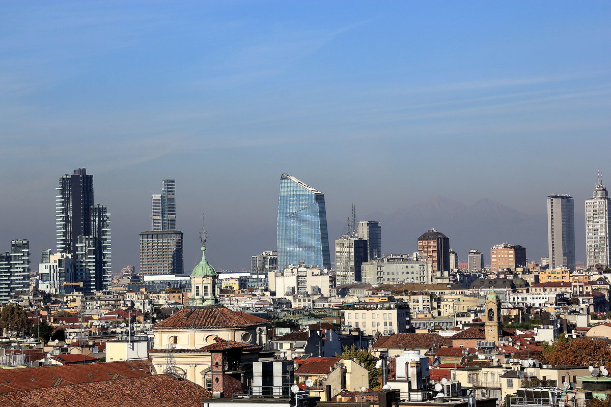 Милан с высоты крыши Миланского кафедрального собора/ Старое и новое - Olga 