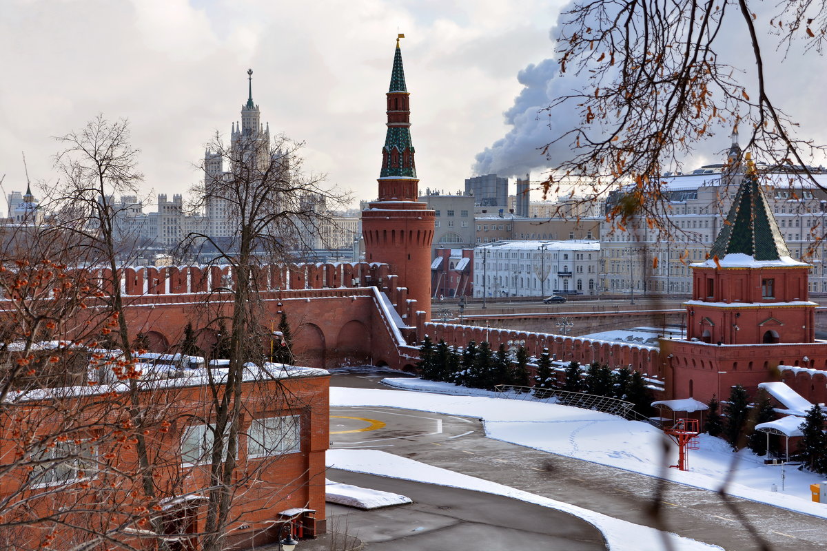 Вид на город из Кремля - Леонид Иванчук
