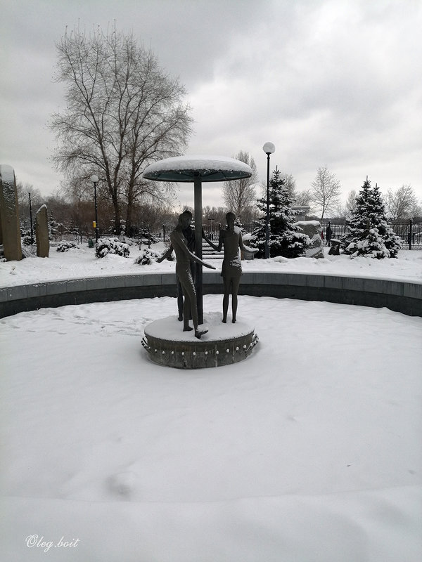 Мёрзнут студенты в зимнем фонтане... - Тамара Бедай 