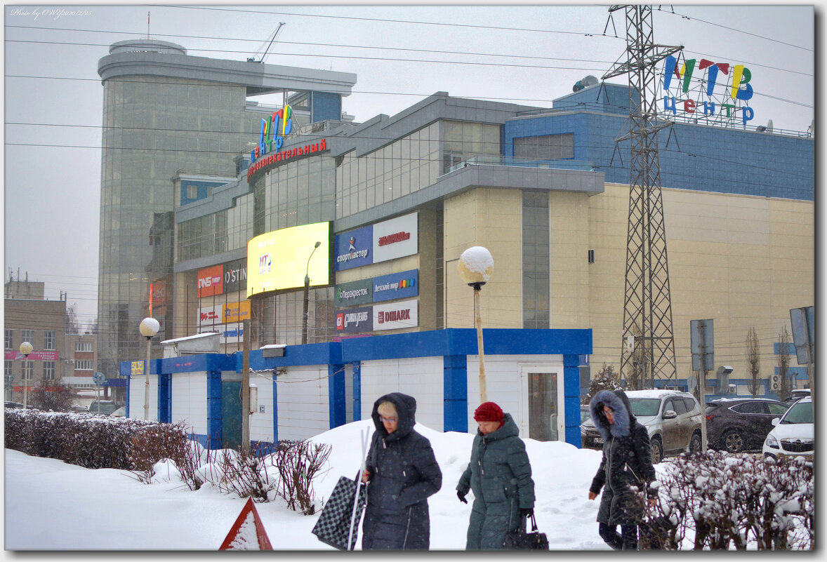 Падал последний в феврале снежок...) - Юрий Ефимов