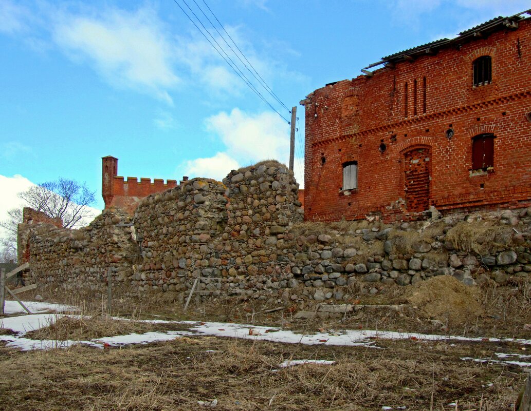 Западная стена замка - Сергей Карачин