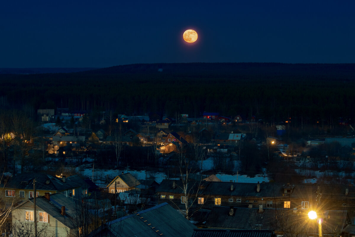 Взошла луна над селом - Светлана Коротких