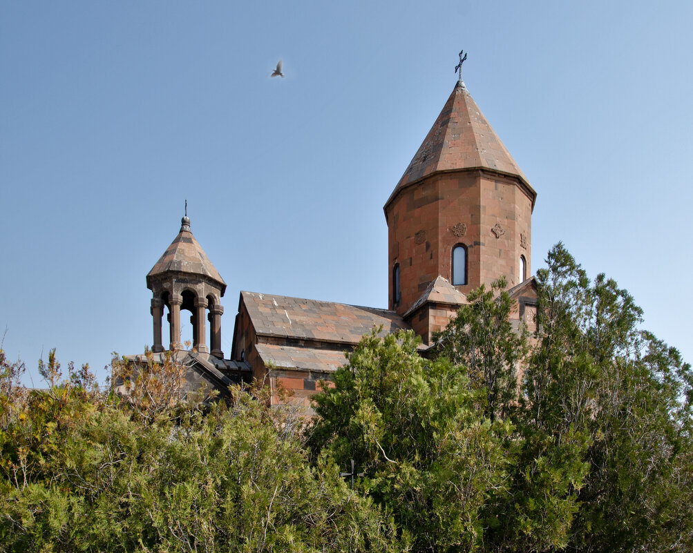 Древний армянский монастырь - Ирина Шарапова