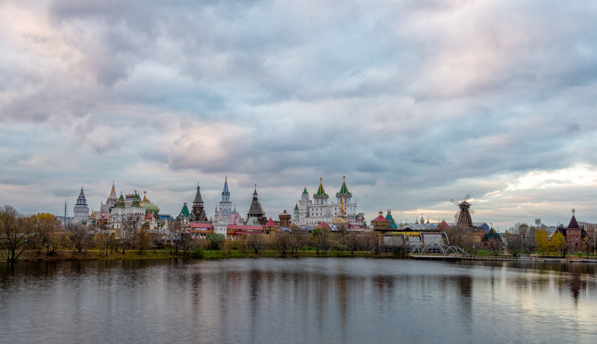 В розовых тонах - Олег Пученков