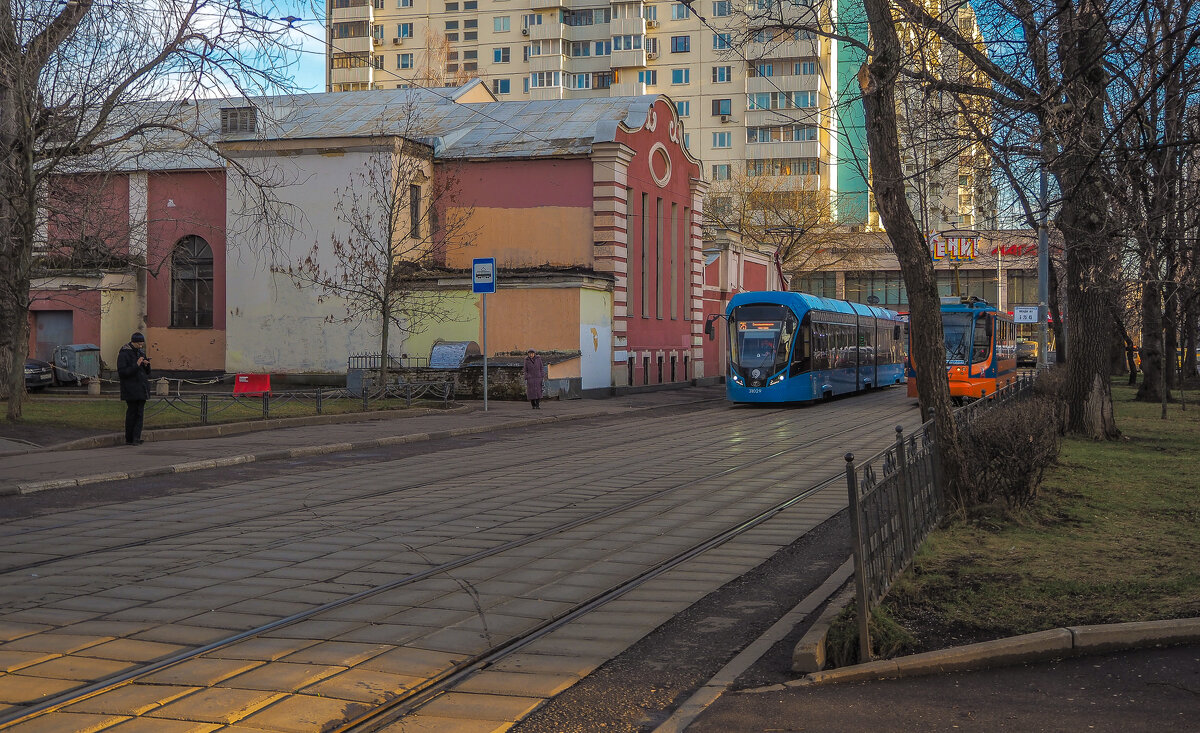 Уголок Москвы - юрий поляков