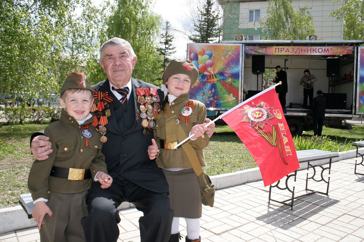 День Победы - Владимир Помазан