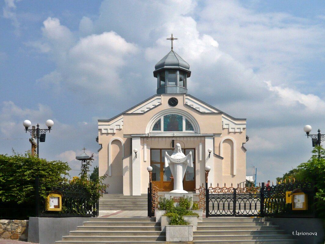Церковь Святого Покрова - Татьяна Ларионова