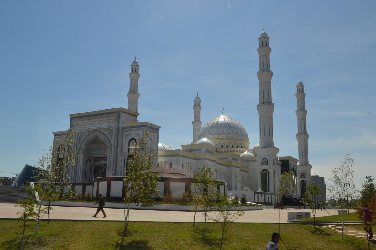 Мечеть в Нур Султане... - Андрей Хлопонин