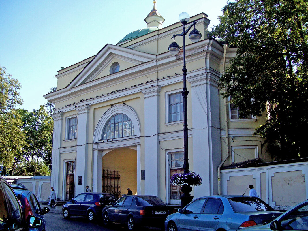 Александро-Невская лавра. Надвратная церковь - alemigun 