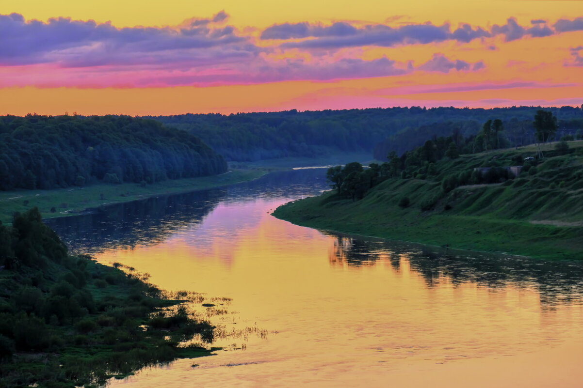 река Волга под закатом - Георгий А