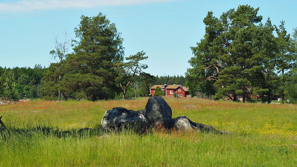 Cтарая деревушка Тyresta by, национальный парк Tyresta Швеция - wea *