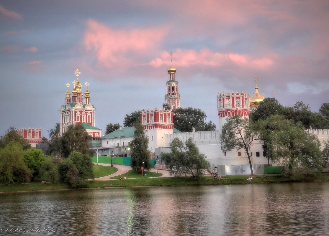 новодевичий монастырь в москве история создания википедия