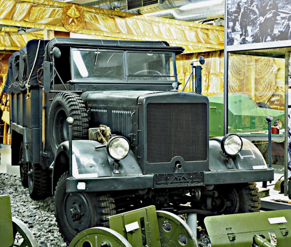 Einheits-Diesel 1939 год. - Zeitgeist Owl