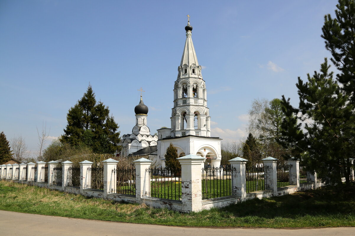 Церковь Рождества Пресвятой Богородицы - Юрий Моченов