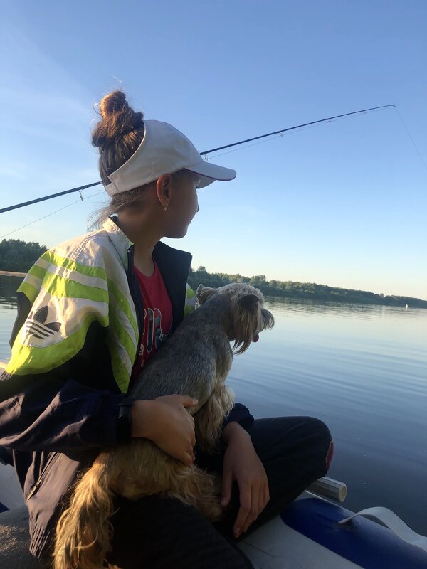 С другом на рыбалке - Надежда Шубина