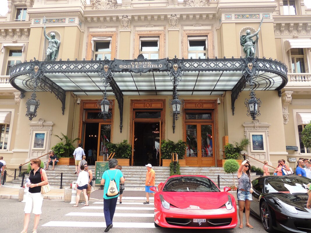 Вход в казино Монте Карло - Гала 