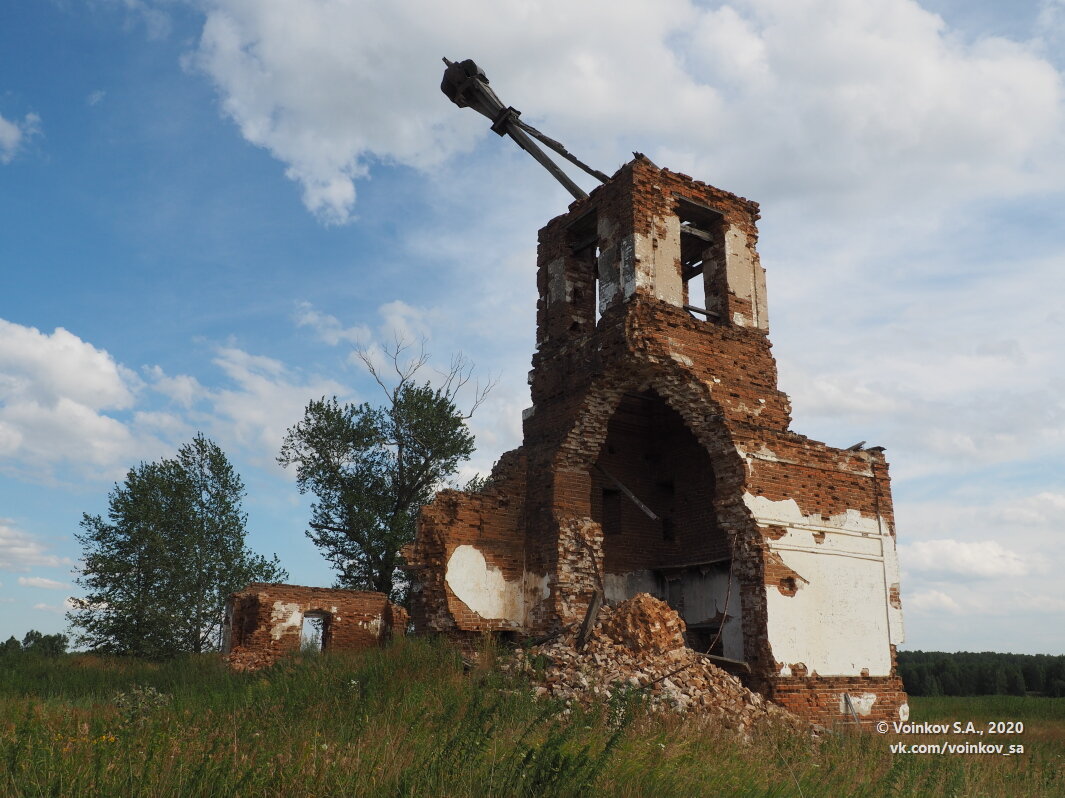 Бывшая церковь - Сергей Воинков