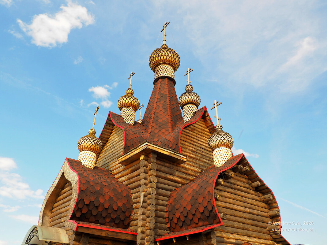 Деревенская церковь, купола - Сергей Воинков