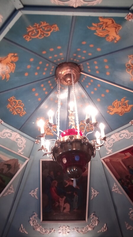 Небесный свет в крестильном  доме - Серж Поветкин