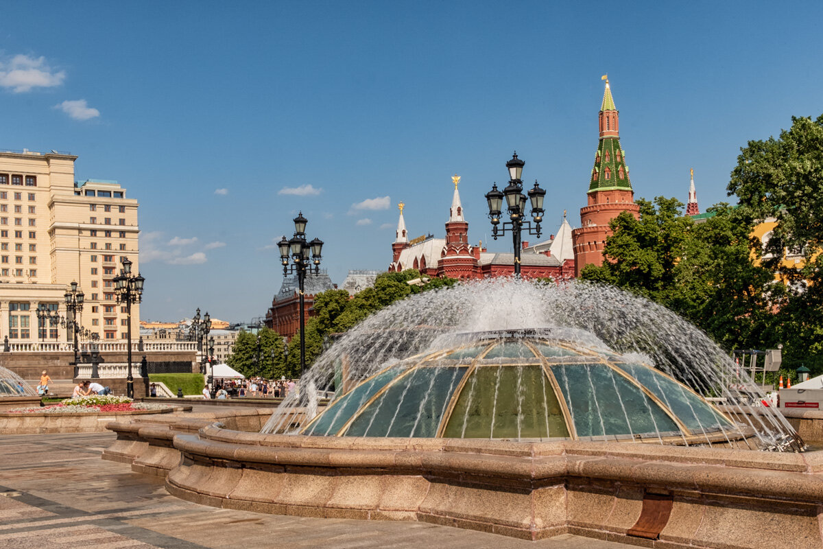 Москва. Манежная площадь. - Надежда Лаптева