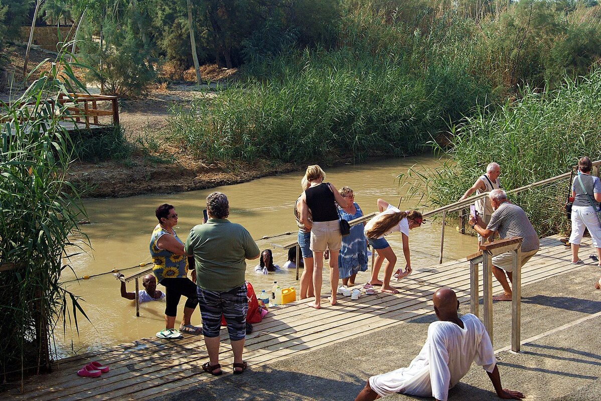 купель на реке Иордан, где крестили Христа - Александр Корчемный