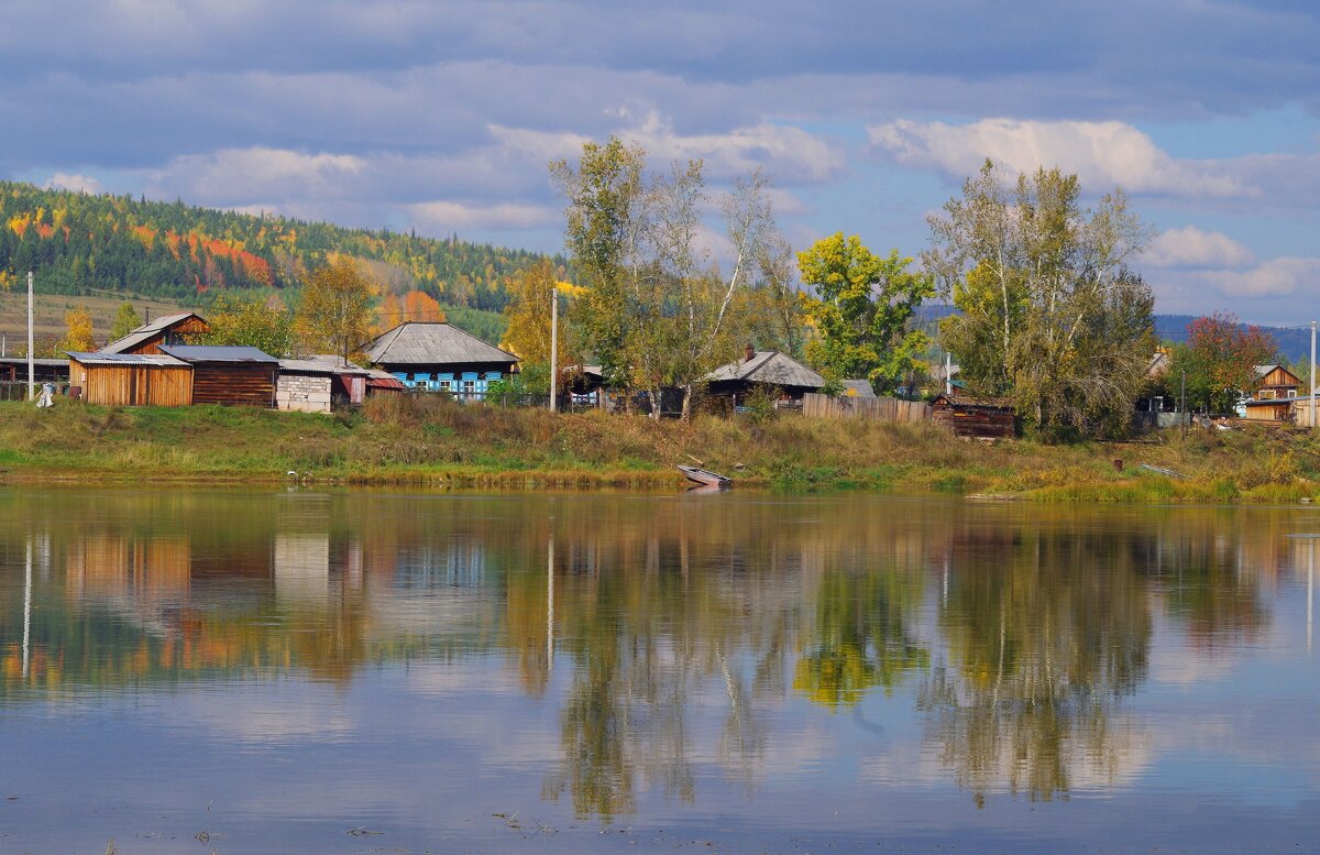 Деревенька за рекой. - Вера Литвинова