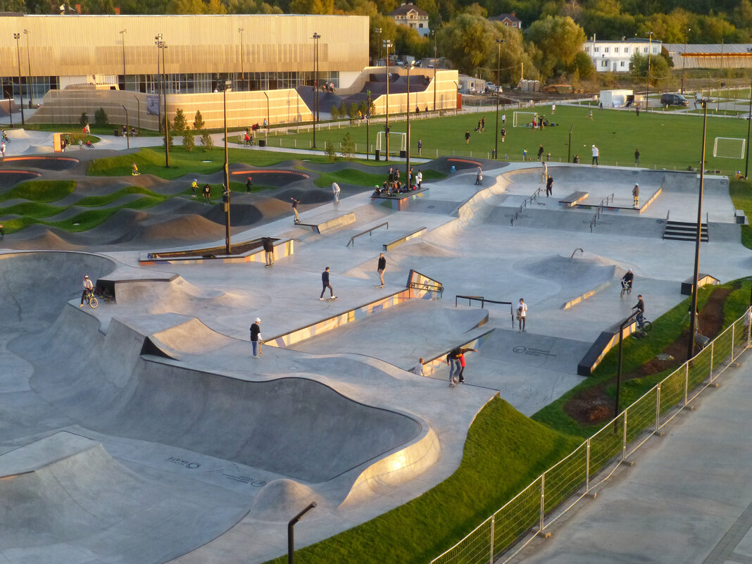 Скейт-парк, памп-трек и площадки для стритбола в экстрим-парке «Урам» - Наиля 