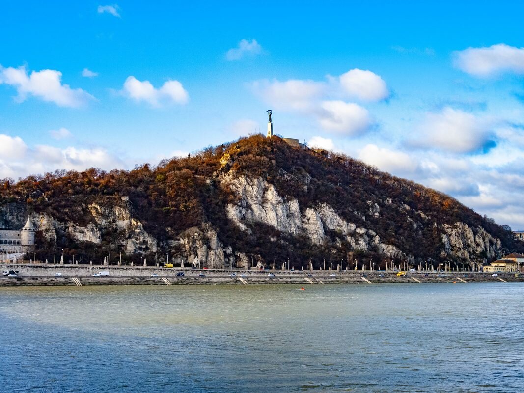 Статуя Свободы на горе Геллерт - Дмитрий Лупандин