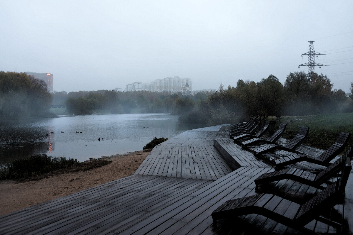 Хмурое утро. - Владимир Безбородов