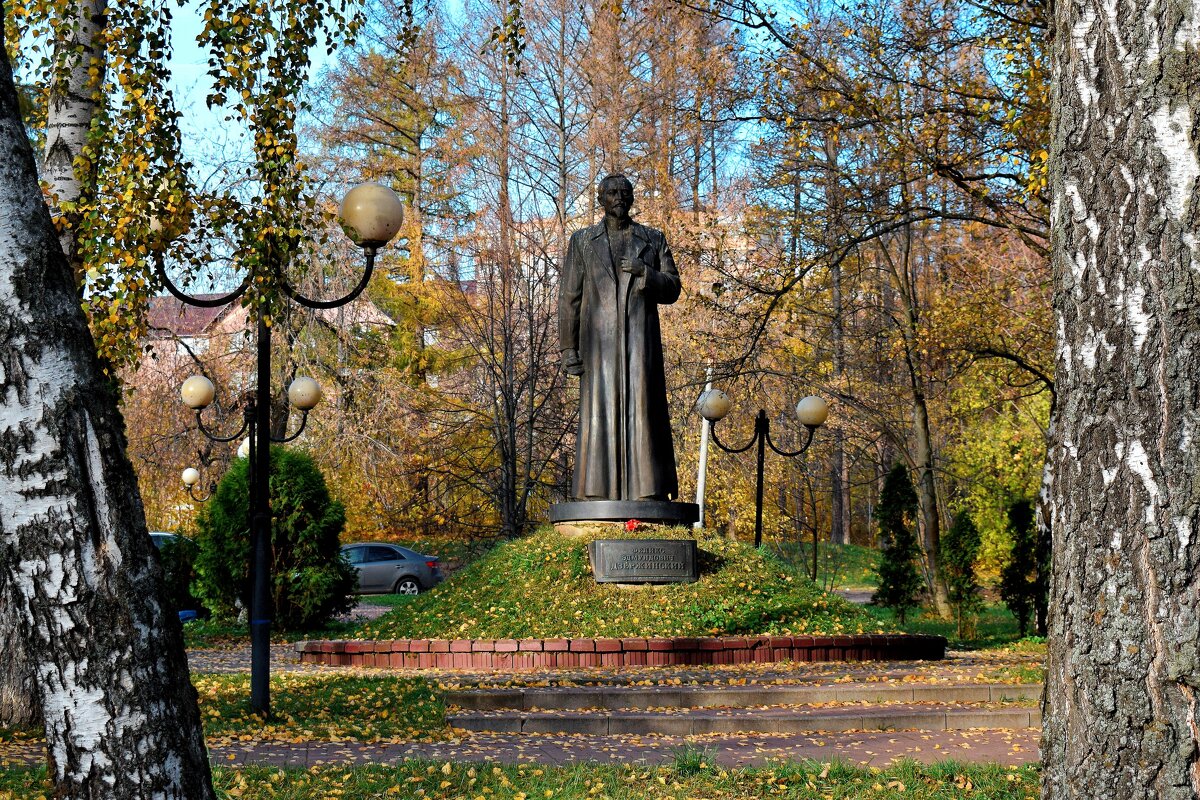 Памятник "основателю" города - Железному Феликсу. - Татьяна Помогалова