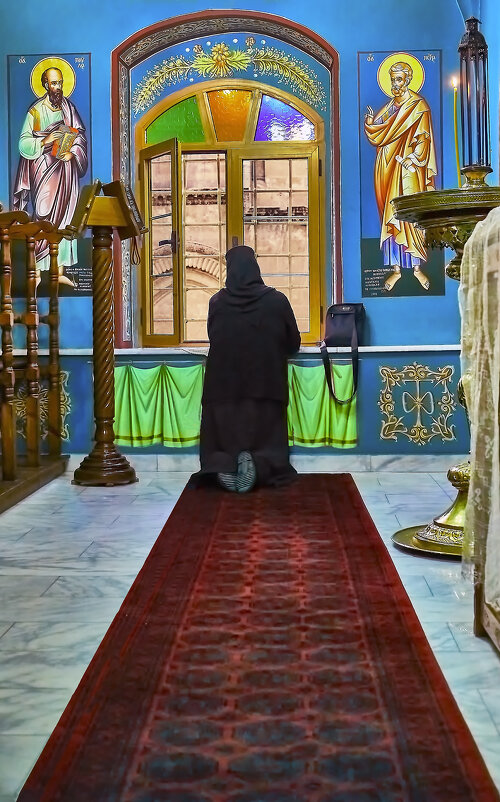 Молитва в Храме Гроба Господня-Греки - Shmual & Vika Retro