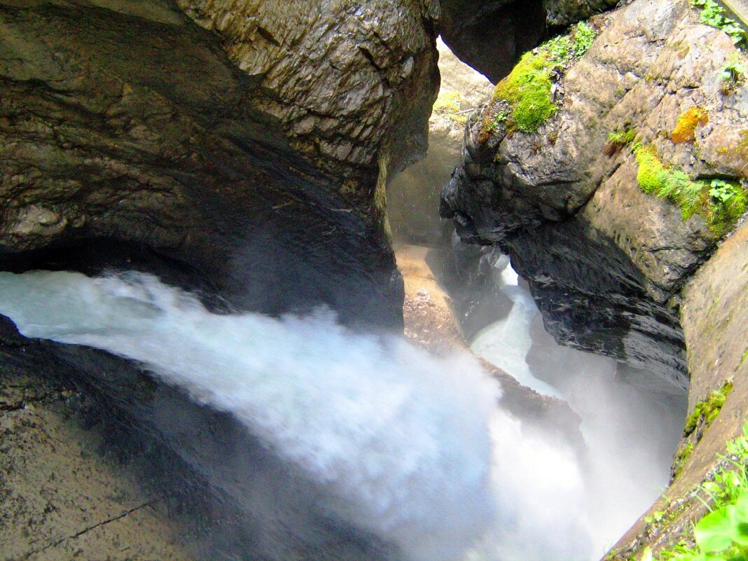 Водопад Трюммельбах  107 - Гала 