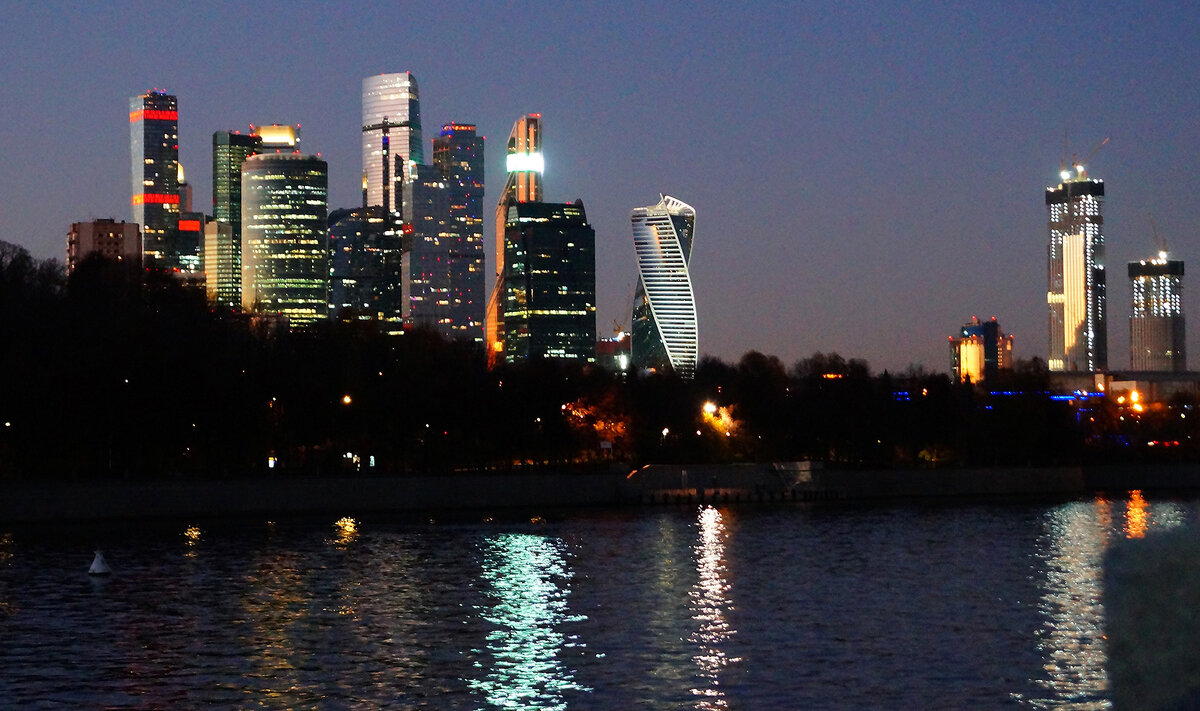 ночные огни Москвы - Тарас Золотько