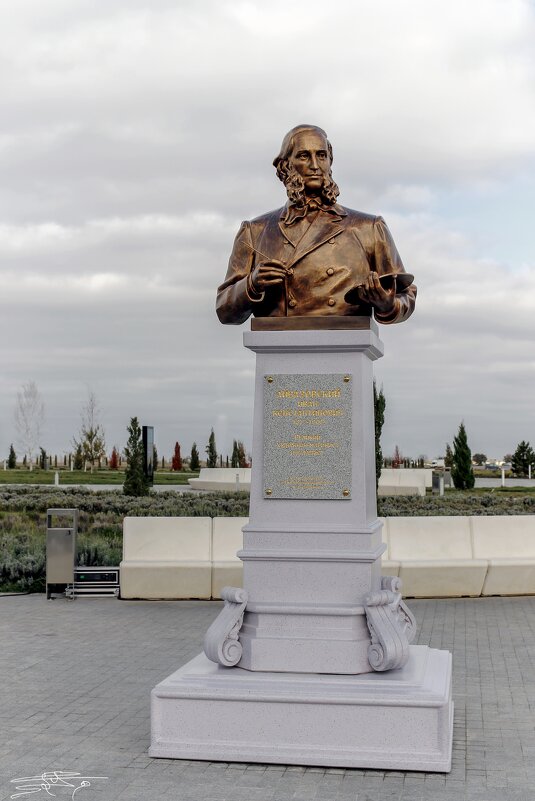 Новый памятник И. Айвазовскому - Валерий Басыров