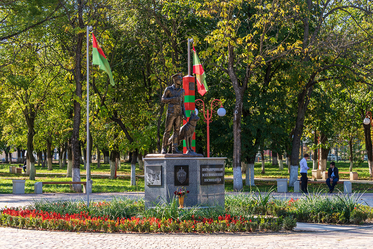 Памятник пограничникам в городе Армавир - Игорь Сикорский